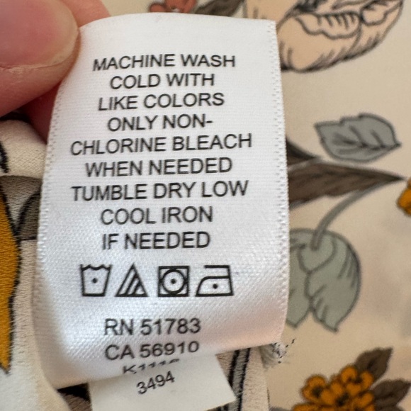 Maurices Floral Shirt/Blouse, Medium - Picture 6 of 7